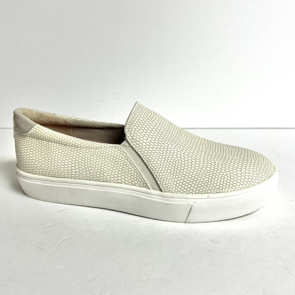 Dr Scholls Women’s Nova White Slip On Sneakers, Size 7.5M